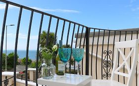 10 Cove View